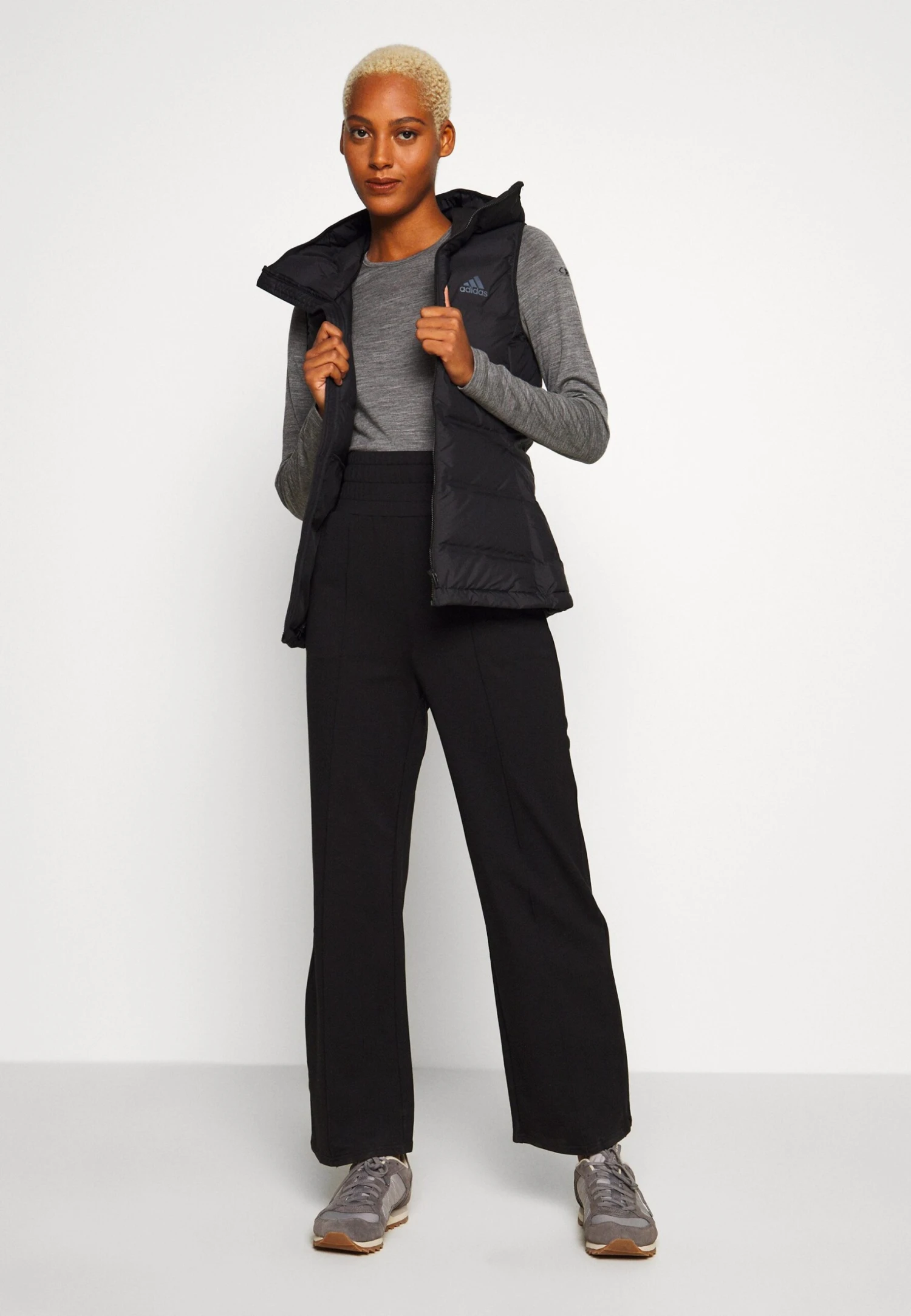 Icebreaker Crewe - Caraco - Gritstone Heather 2 Icebreaker Crewe - Caraco - Gritstone Heather – Image 2