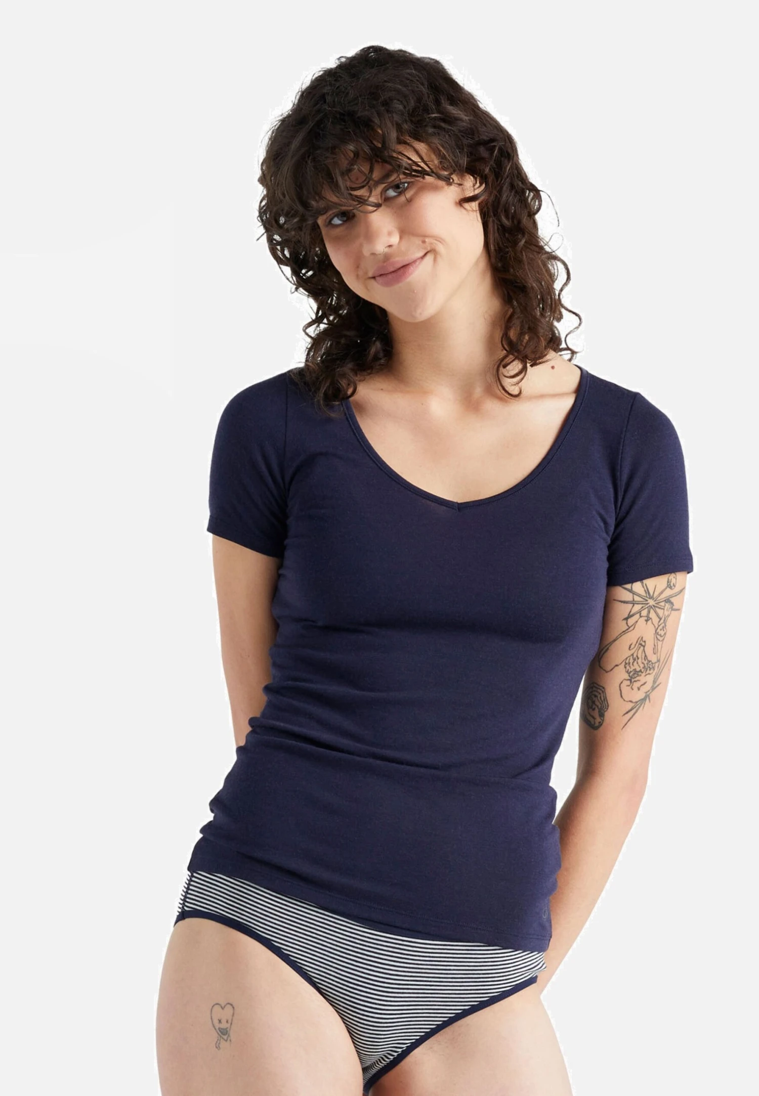 Icebreaker Merino Siren Ss Sweetheart - Caraco - Midnight Navy 1 Icebreaker Merino Siren Ss Sweetheart - Caraco - Midnight Navy