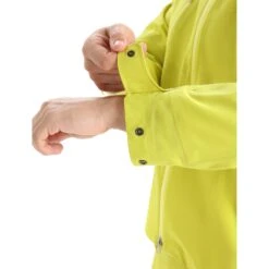 Icebreaker Veste à Capuche Homme - Shell+™ - Shine 17 Icebreaker Veste à Capuche Homme - Shell+™ - Shine -Icebreaker icebreaker mens shell plus hooded jacket shine 7 1264076