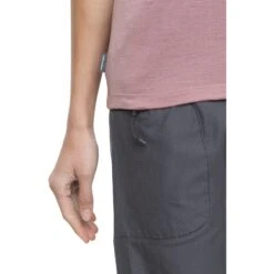 Icebreaker T-Shirt Femme - Tech Lite II Community - Crystal 10 Icebreaker T-Shirt Femme - Tech Lite II Community - Crystal -Icebreaker icebreaker womens tech lite ii community short sleeve tee crystal model 5 1499093