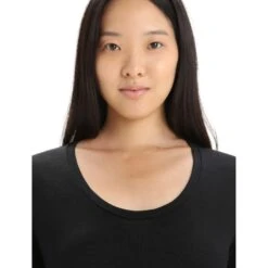 Icebreaker T-Shirt Femme - Tech Lite II Scoop Plume - Noir -Icebreaker icebreaker womens tech lite ii plume short sleeve scoop tee black 6 1430546
